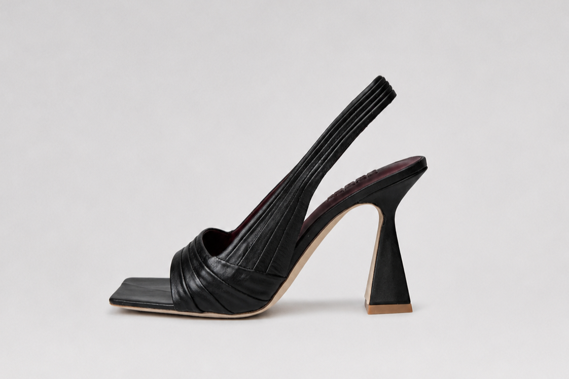 PRE-SALE // ORA black