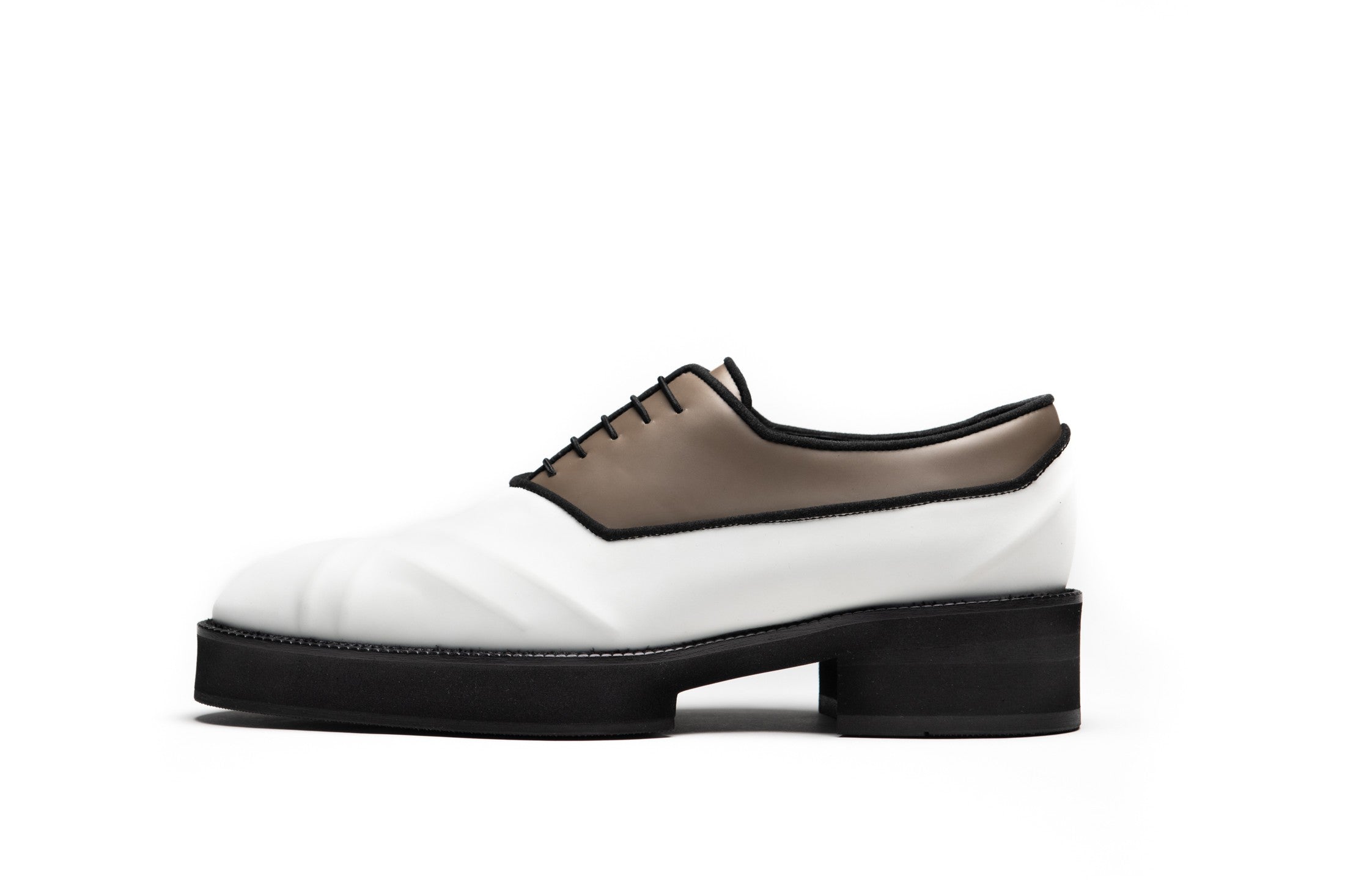 WYN off-white